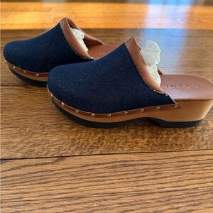 NWT M. Gemi Women's Greta Clogs in Blue Denim